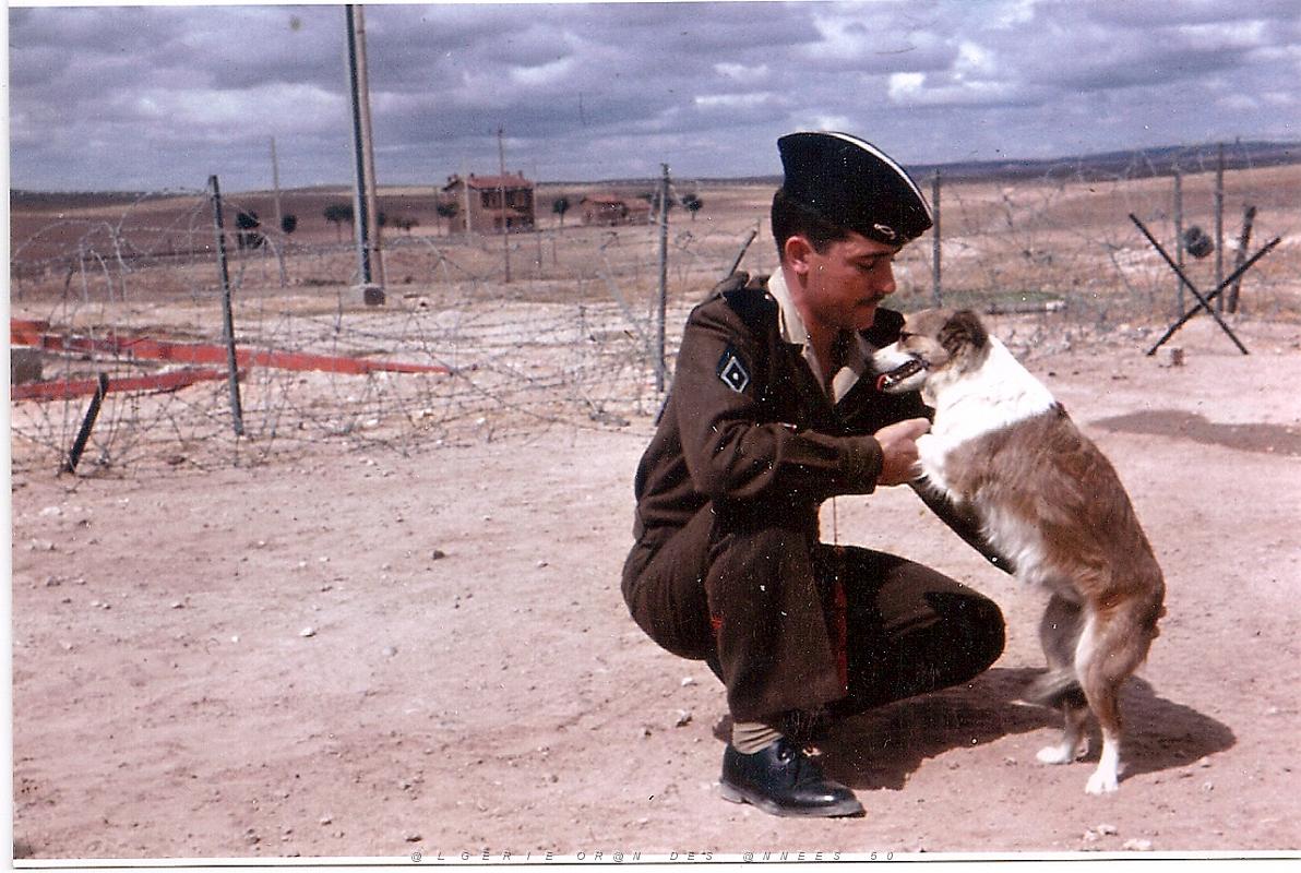 Chervin avec Louloute et un cameleon epaule.jpg